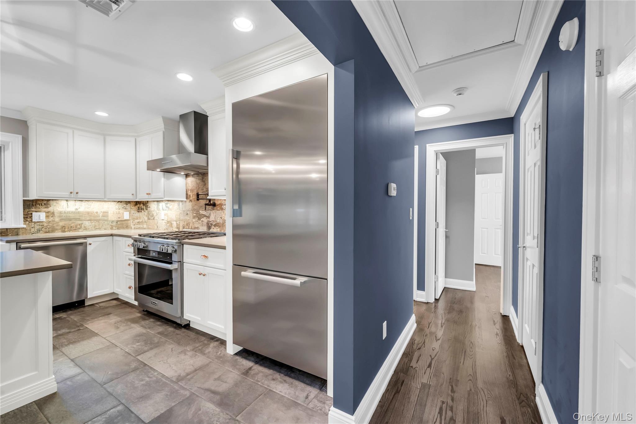 Single Family Iroquois Rockland County, NY 10964, MLS-913909-11