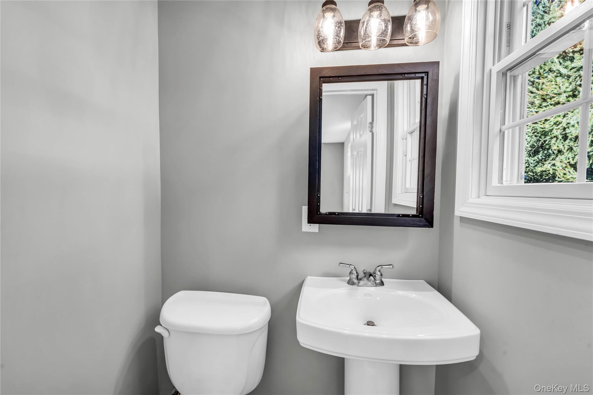 Single Family Iroquois Rockland County, NY 10964, MLS-913909-13