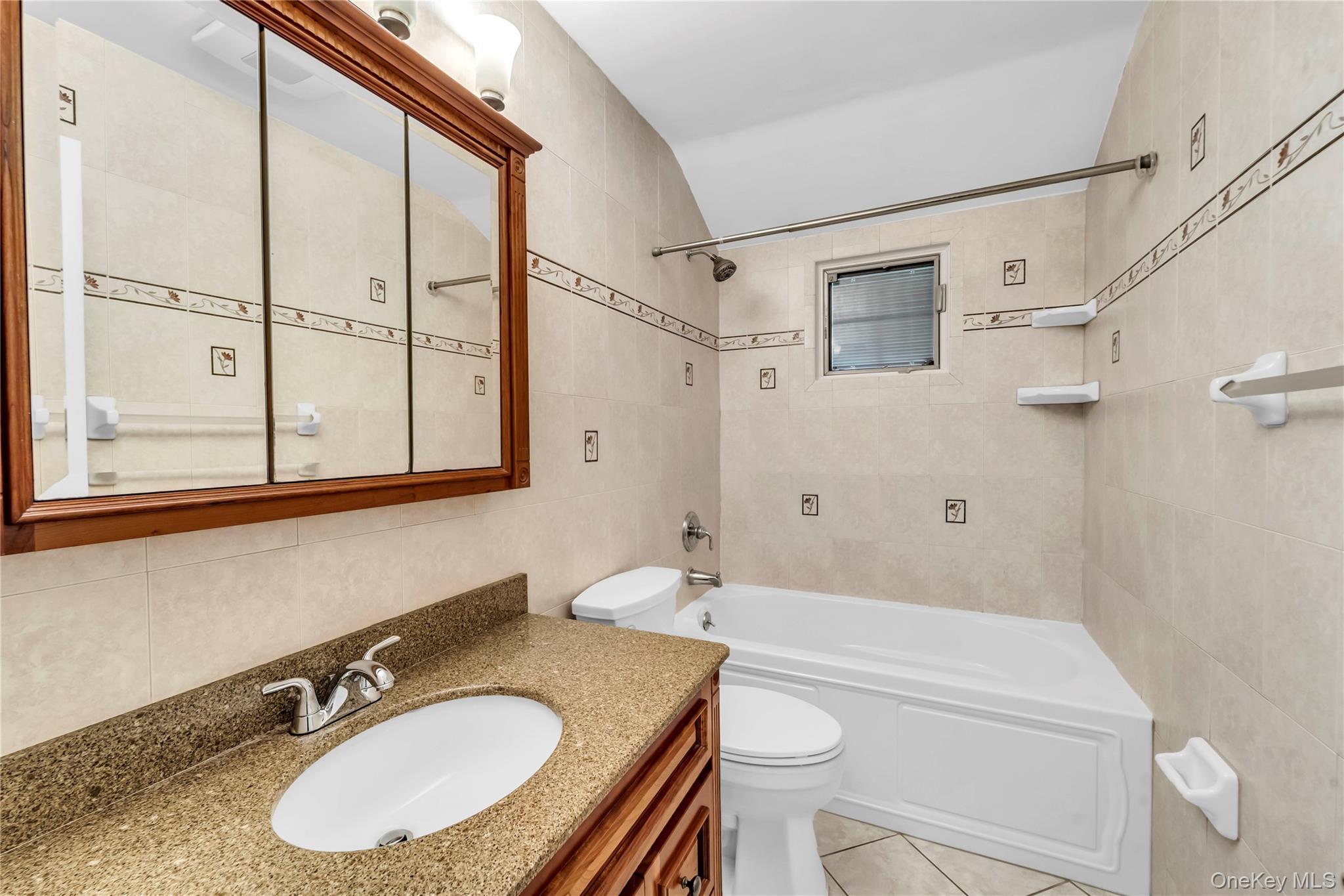 Single Family Iroquois Rockland County, NY 10964, MLS-913909-14