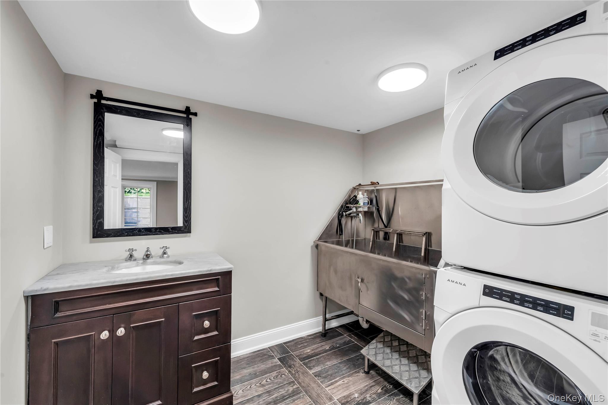 Single Family Iroquois Rockland County, NY 10964, MLS-913909-28