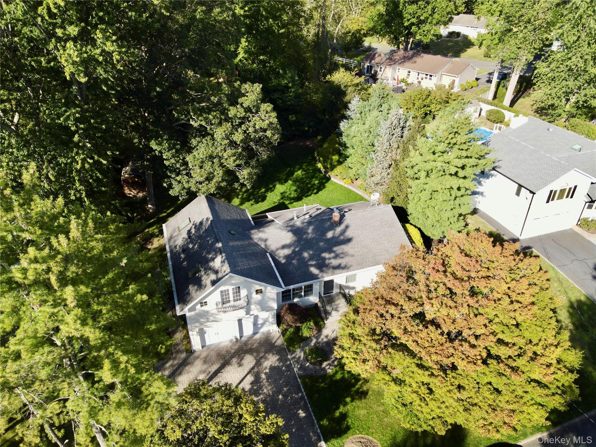 Single Family Iroquois Rockland County, NY 10964, MLS-913909-35