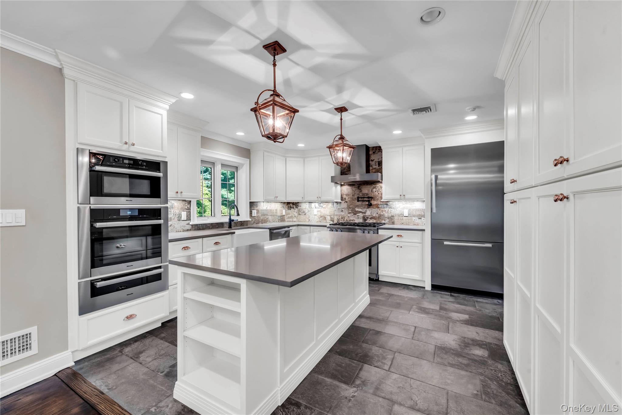 Single Family Iroquois Rockland County, NY 10964, MLS-913909-7