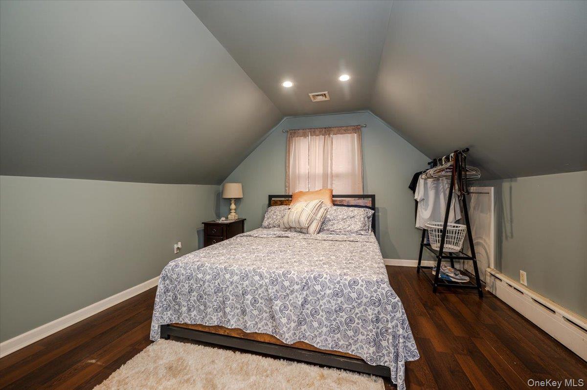 Single Family Westcott  Nassau County, NY 11096, MLS-913916-10