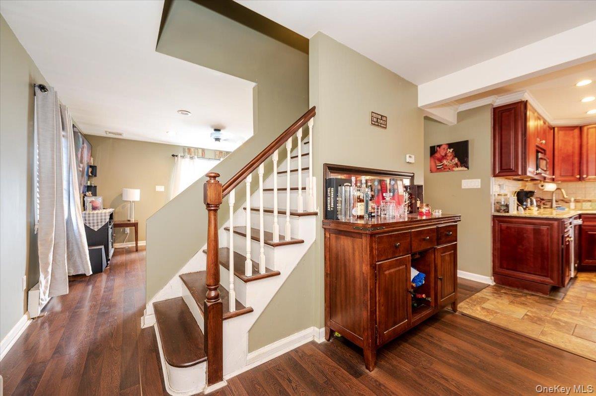 Single Family Westcott  Nassau County, NY 11096, MLS-913916-12