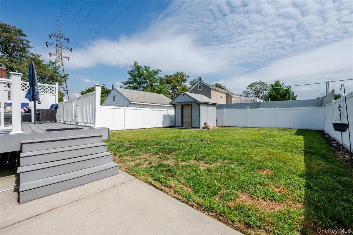 Single Family Westcott  Nassau County, NY 11096, MLS-913916-14