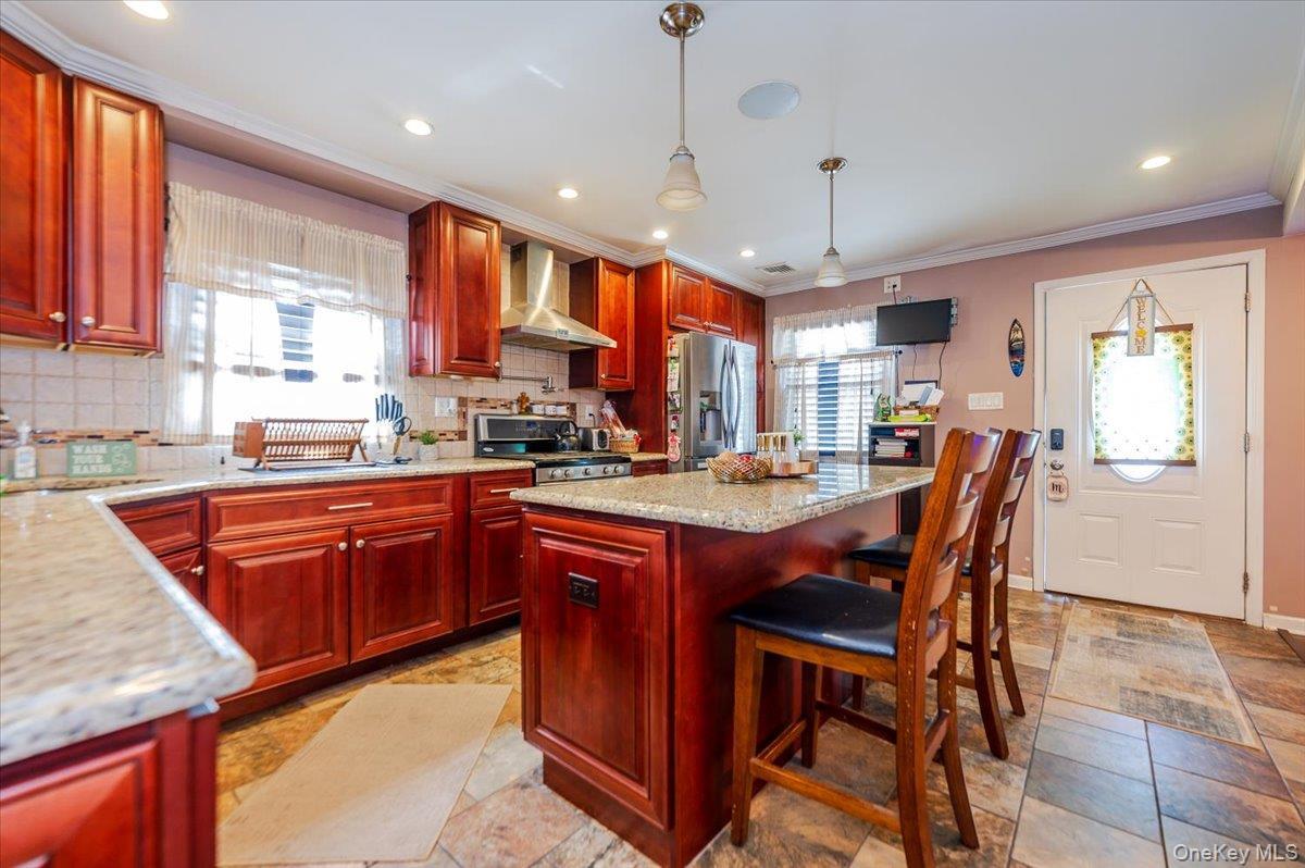 Single Family Westcott  Nassau County, NY 11096, MLS-913916-8