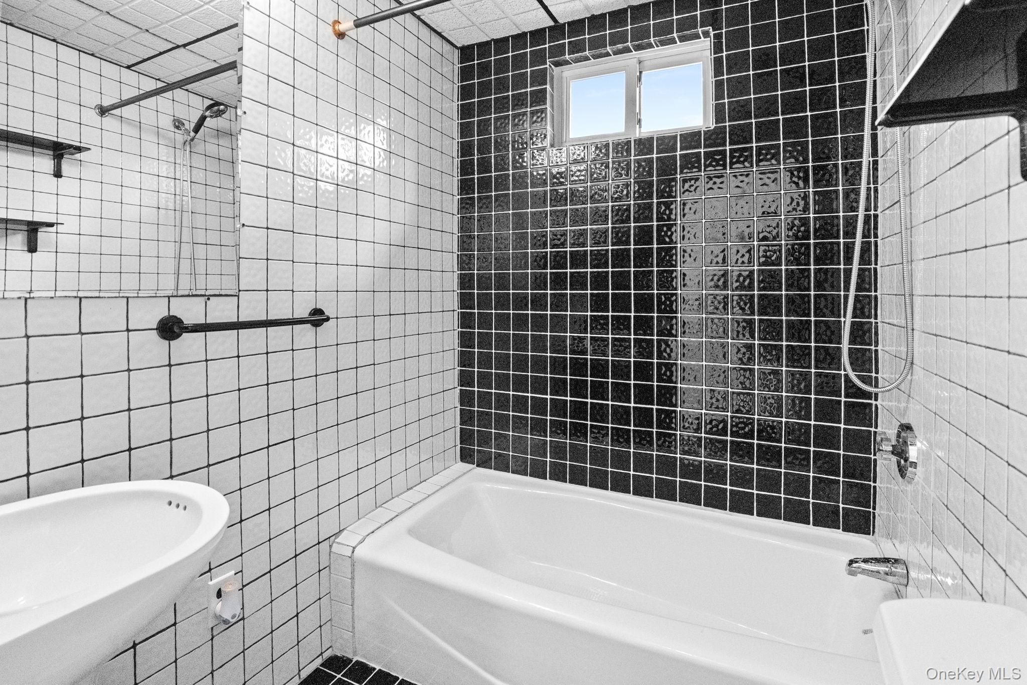 Single Family Hamilton  Westchester County, NY 10801, MLS-913927-11