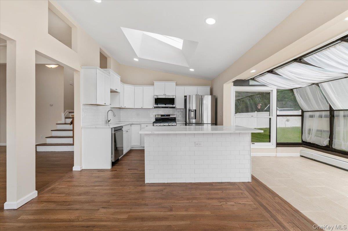 Single Family Nowick Suffolk County, NY 11787, MLS-913961-10