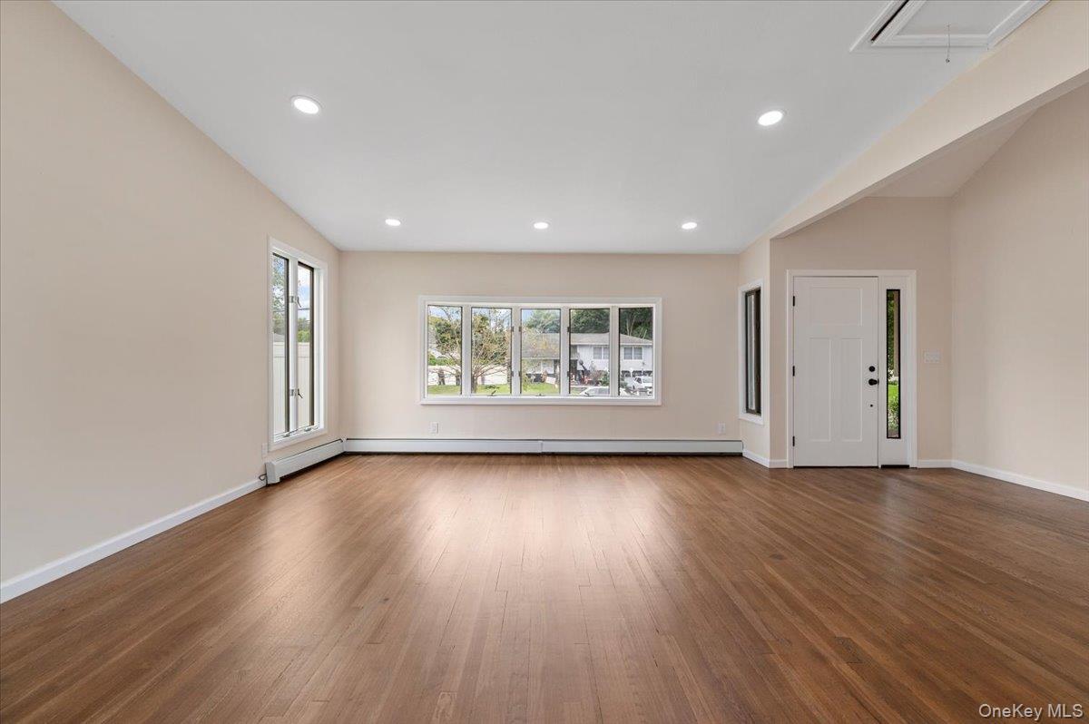 Single Family Nowick Suffolk County, NY 11787, MLS-913961-7