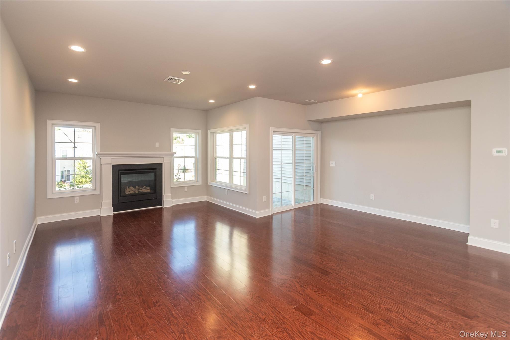 Single Family Hudson View Dutchess County, NY 12538, MLS-913970-11