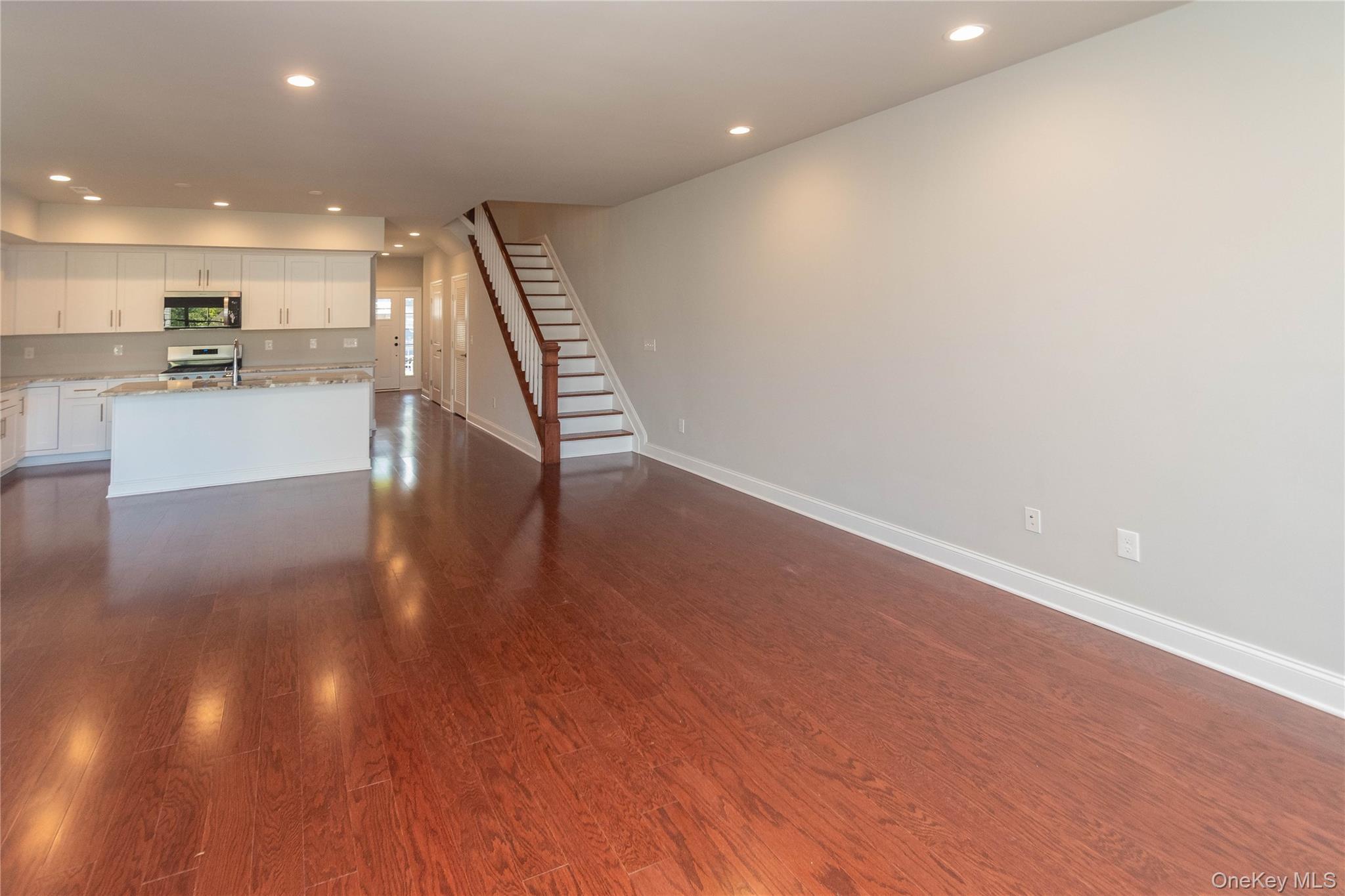 Single Family Hudson View Dutchess County, NY 12538, MLS-913970-15