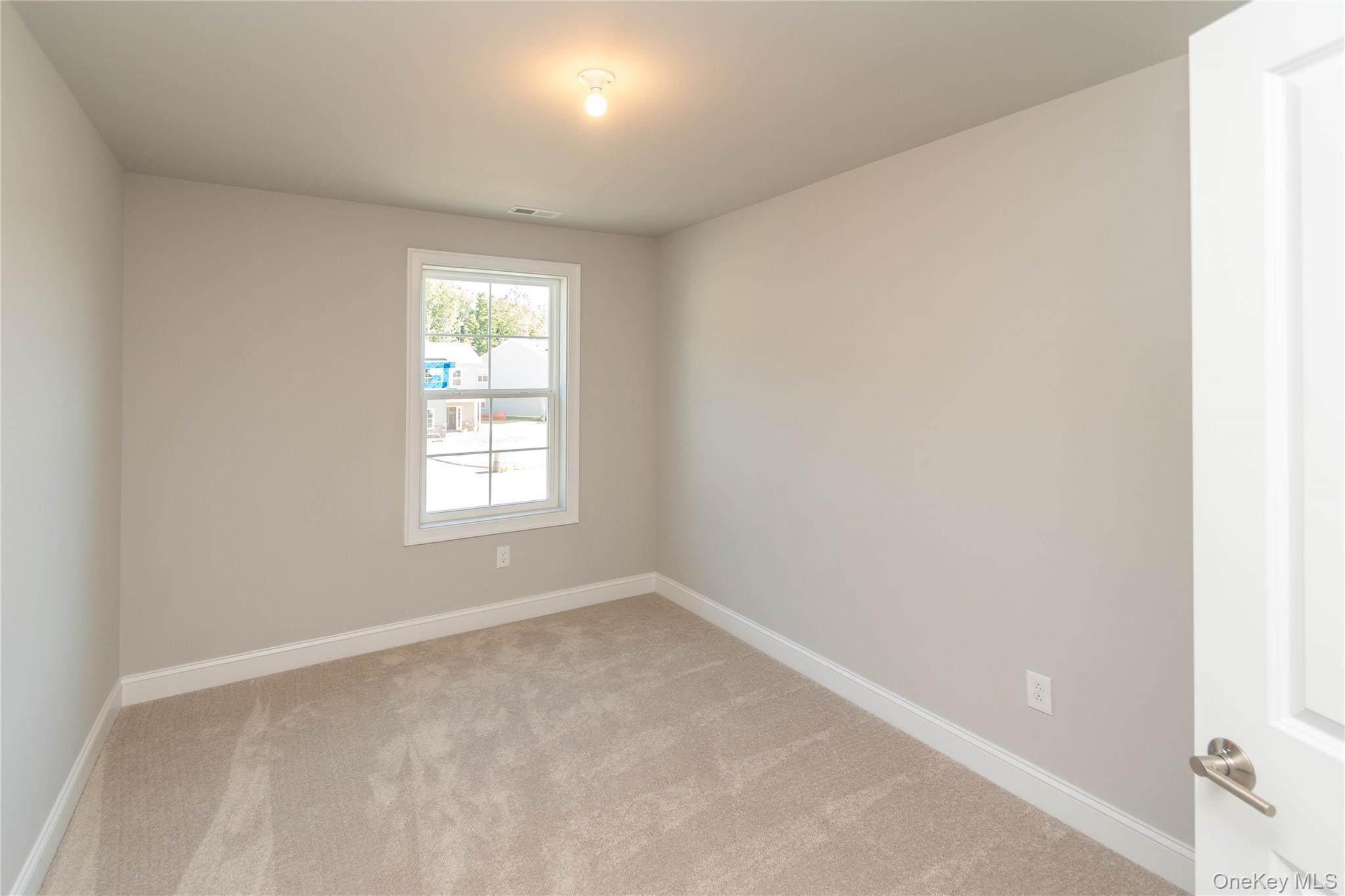 Single Family Hudson View Dutchess County, NY 12538, MLS-913970-17