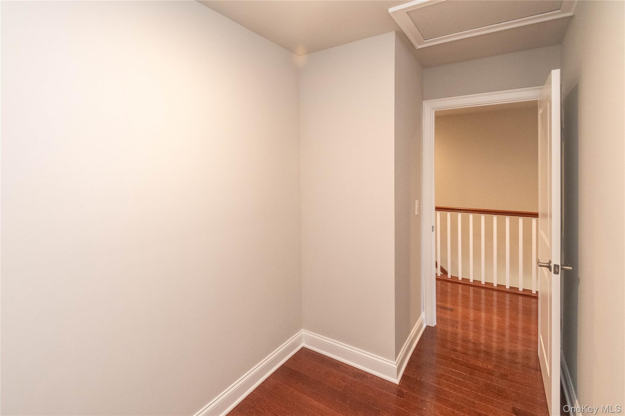 Single Family Hudson View Dutchess County, NY 12538, MLS-913970-24