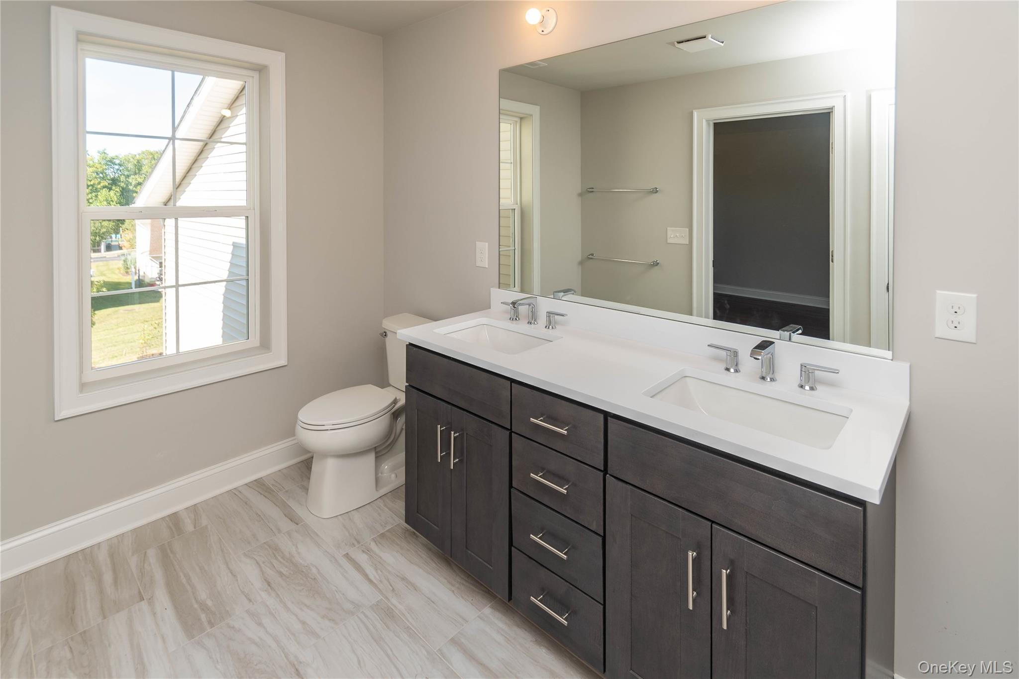 Single Family Hudson View Dutchess County, NY 12538, MLS-913970-32