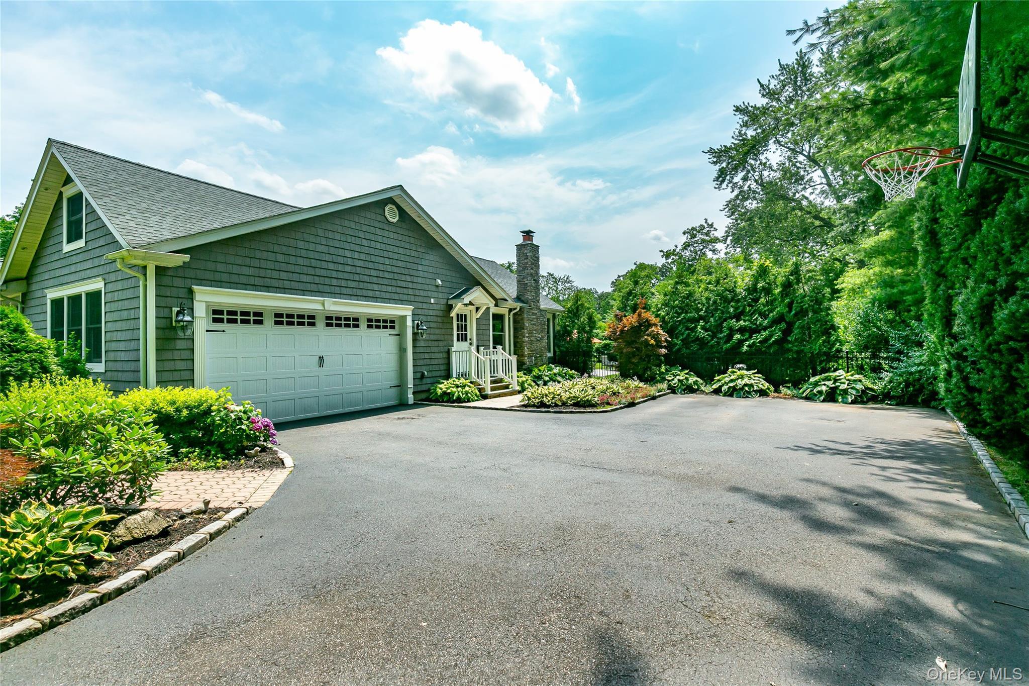 Single Family Fox Hollow Nassau County, NY 11568, MLS-914003-25