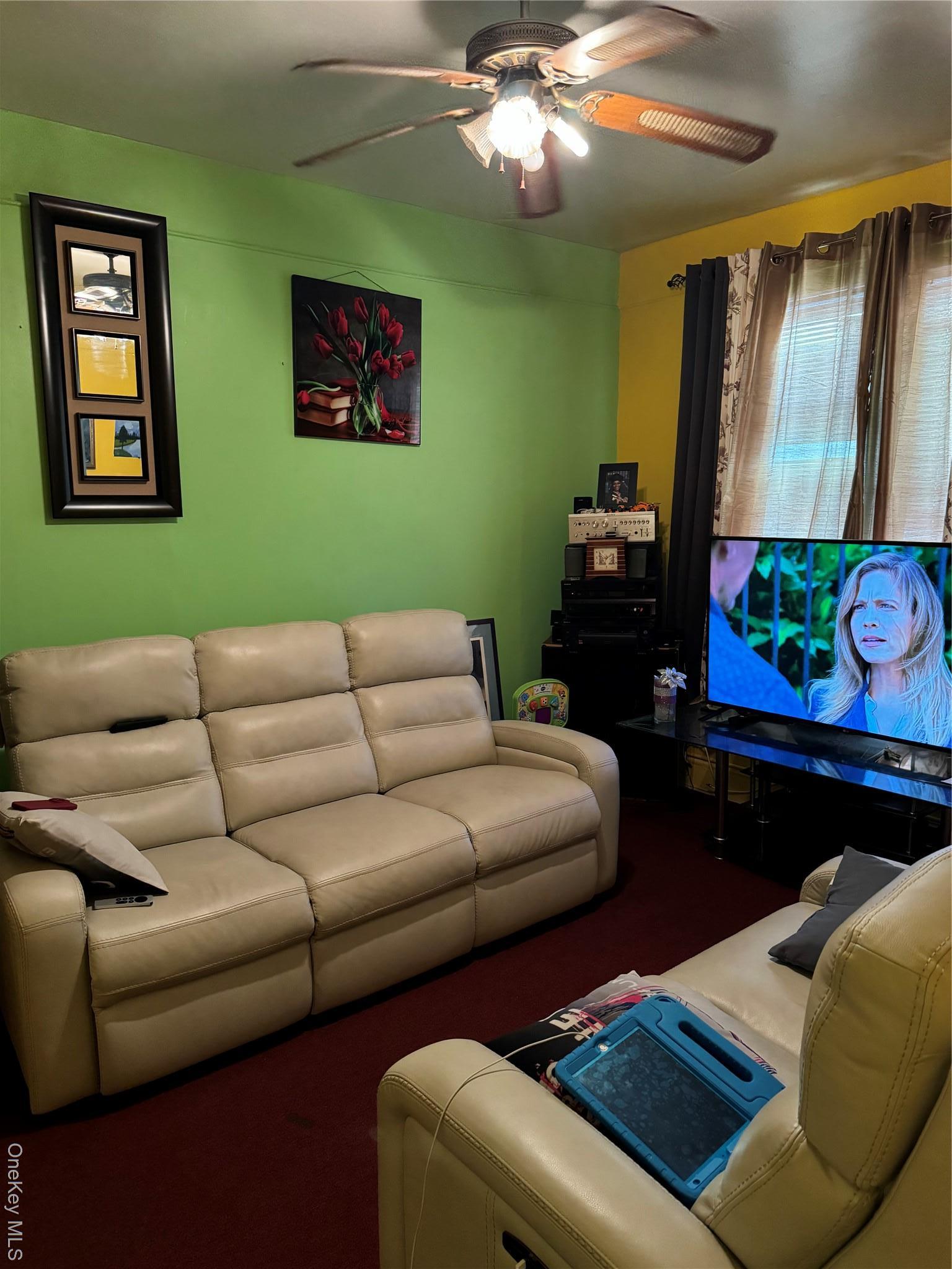 Single Family 219th  Bronx, NY 10469, MLS-914011-17