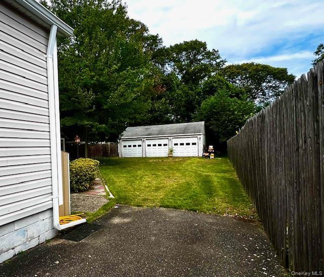 Single Family Champlain Suffolk County, NY 11779, MLS-914013-3