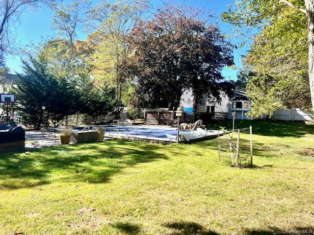 Single Family Lilac  Suffolk County, NY 11978, MLS-914032-21