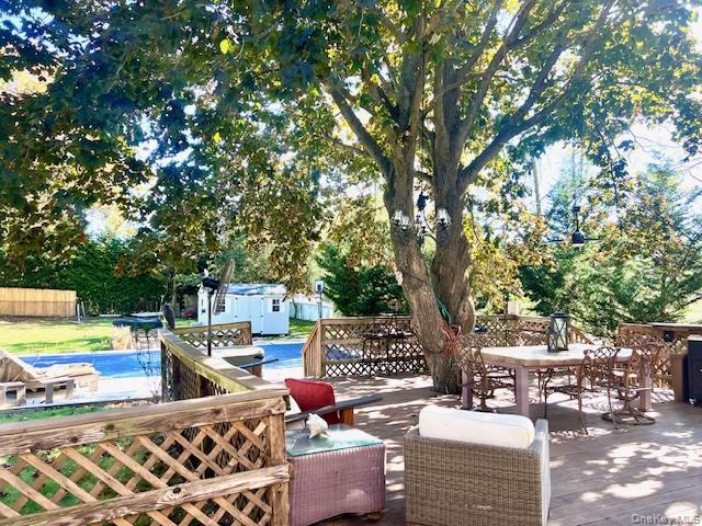 Single Family Lilac  Suffolk County, NY 11978, MLS-914032-3