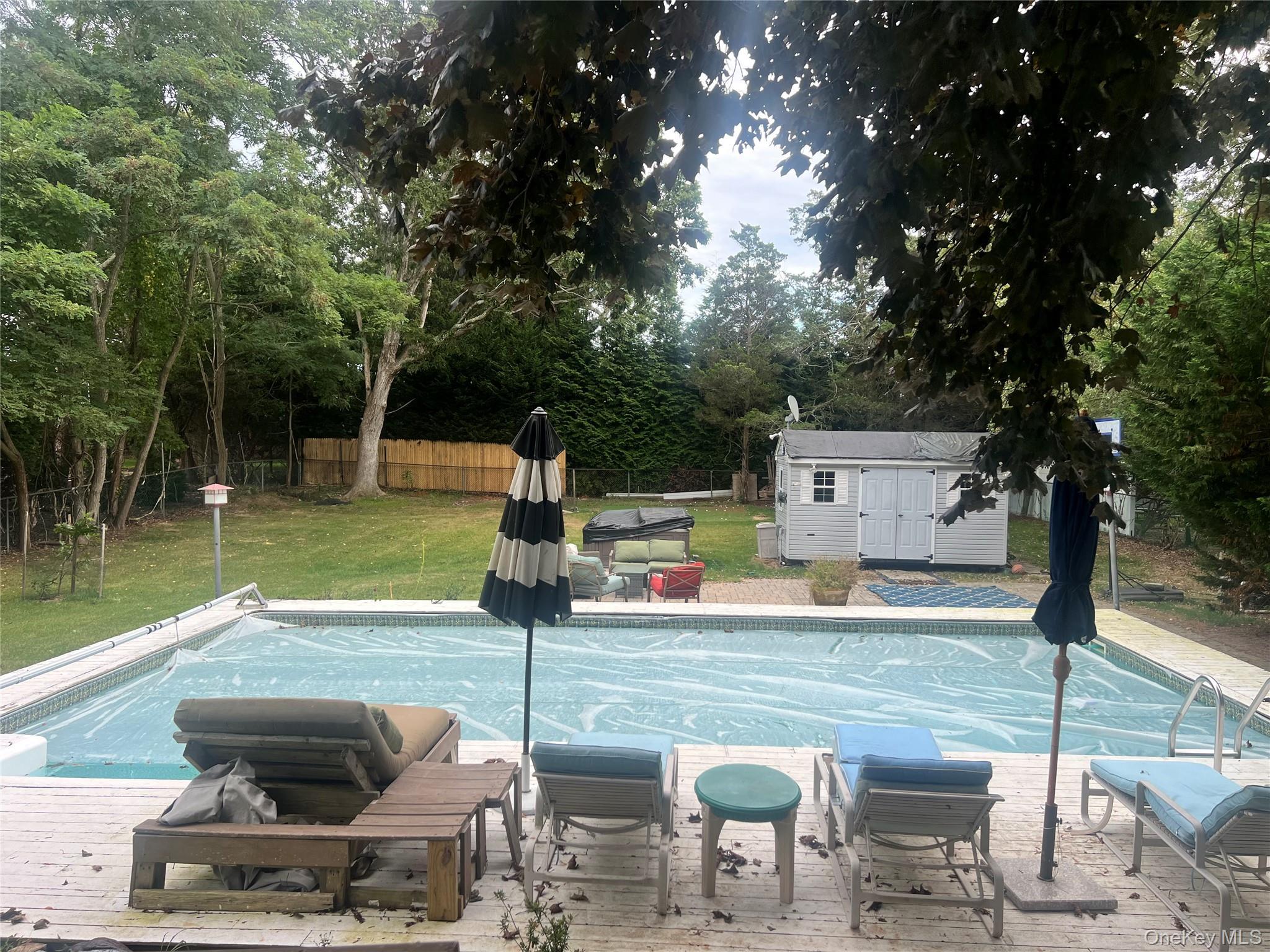 Single Family Lilac  Suffolk County, NY 11978, MLS-914032-6