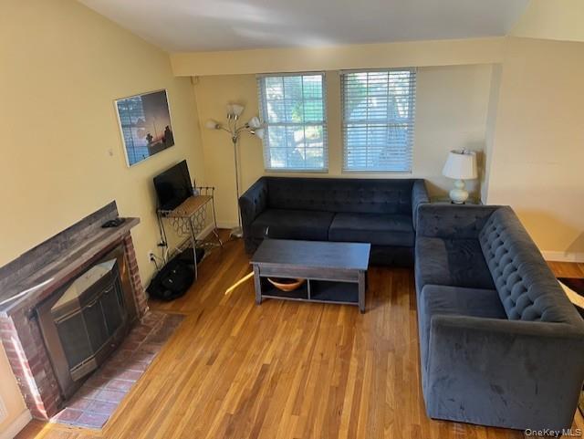 Single Family Lilac  Suffolk County, NY 11978, MLS-914032-8