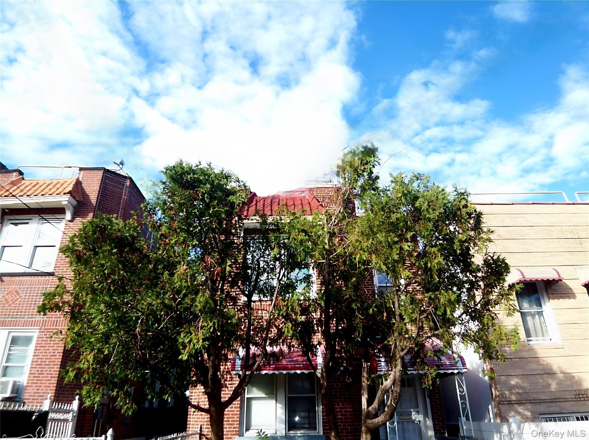 Single Family Bussing  Bronx, NY 10466, MLS-914040-24