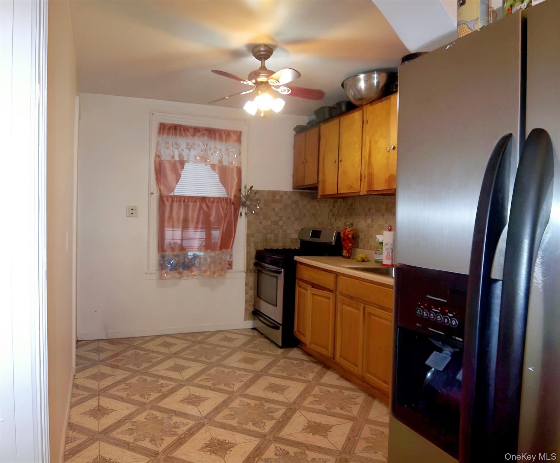 Single Family Bussing  Bronx, NY 10466, MLS-914040-3