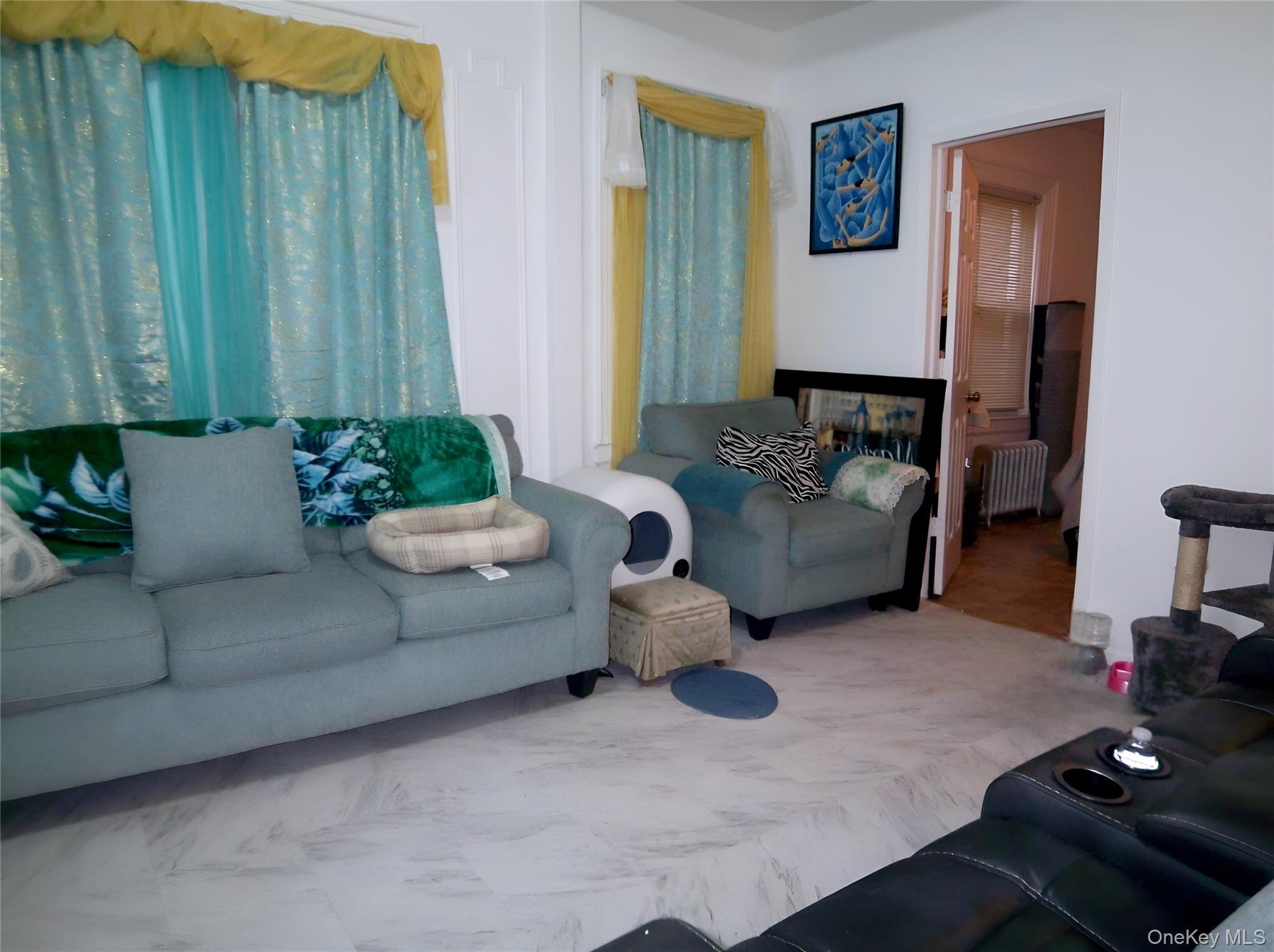 Single Family Bussing  Bronx, NY 10466, MLS-914040-6