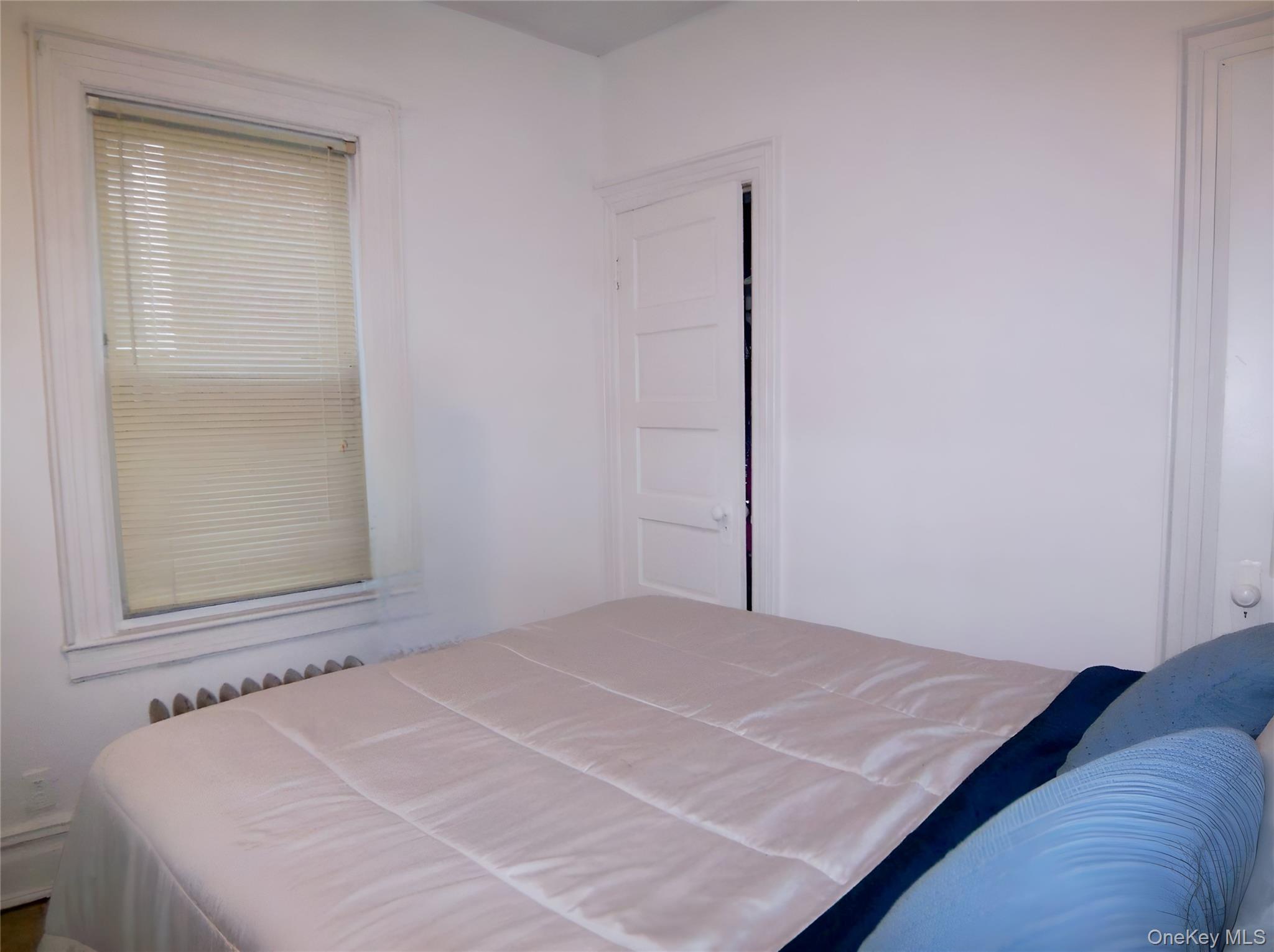 Single Family Bussing  Bronx, NY 10466, MLS-914040-9