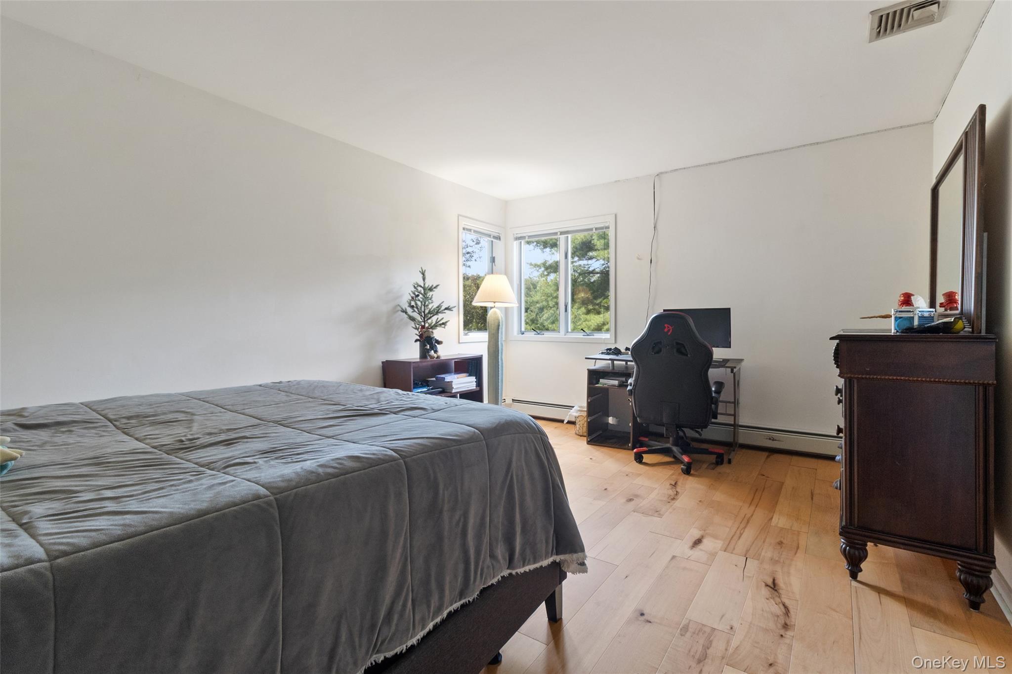 Single Family Greenwood  Westchester County, NY 10510, MLS-914123-25