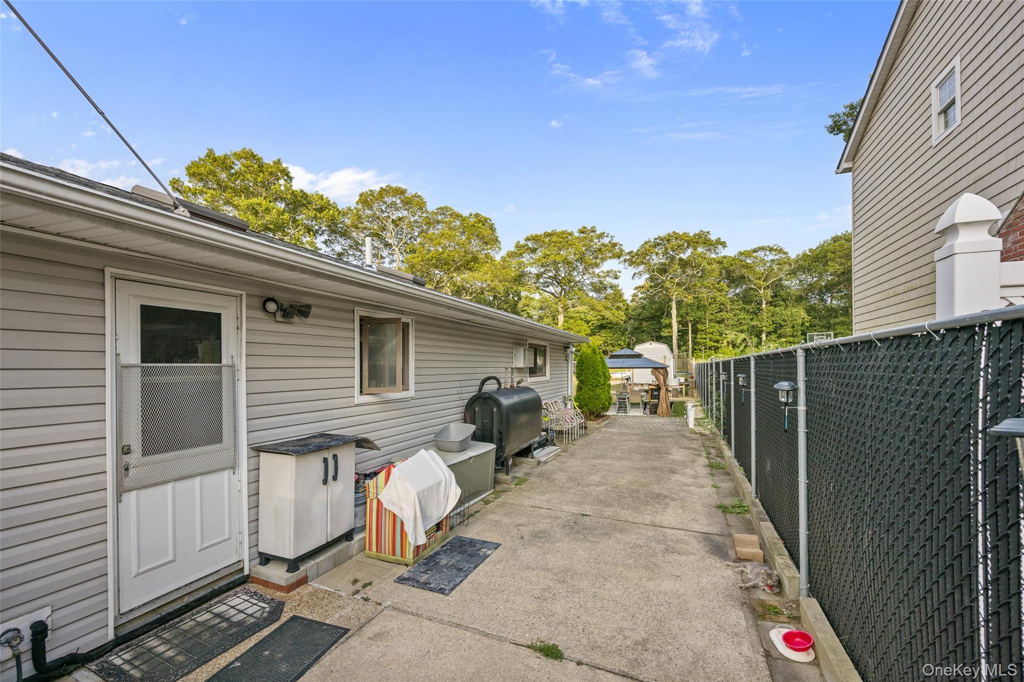 Single Family Biltmore Suffolk County, NY 11951, MLS-914138-17