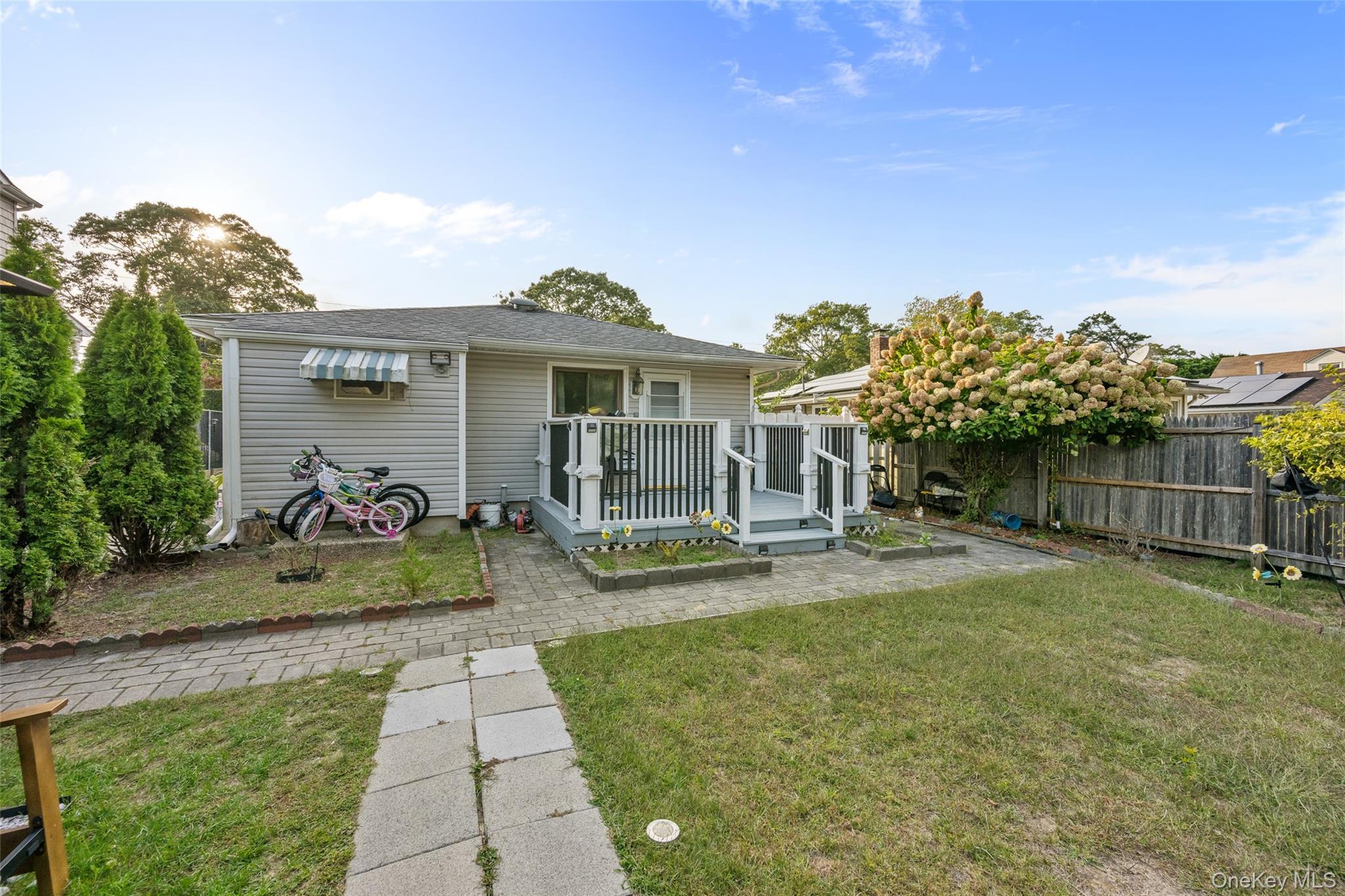 Single Family Biltmore Suffolk County, NY 11951, MLS-914138-22