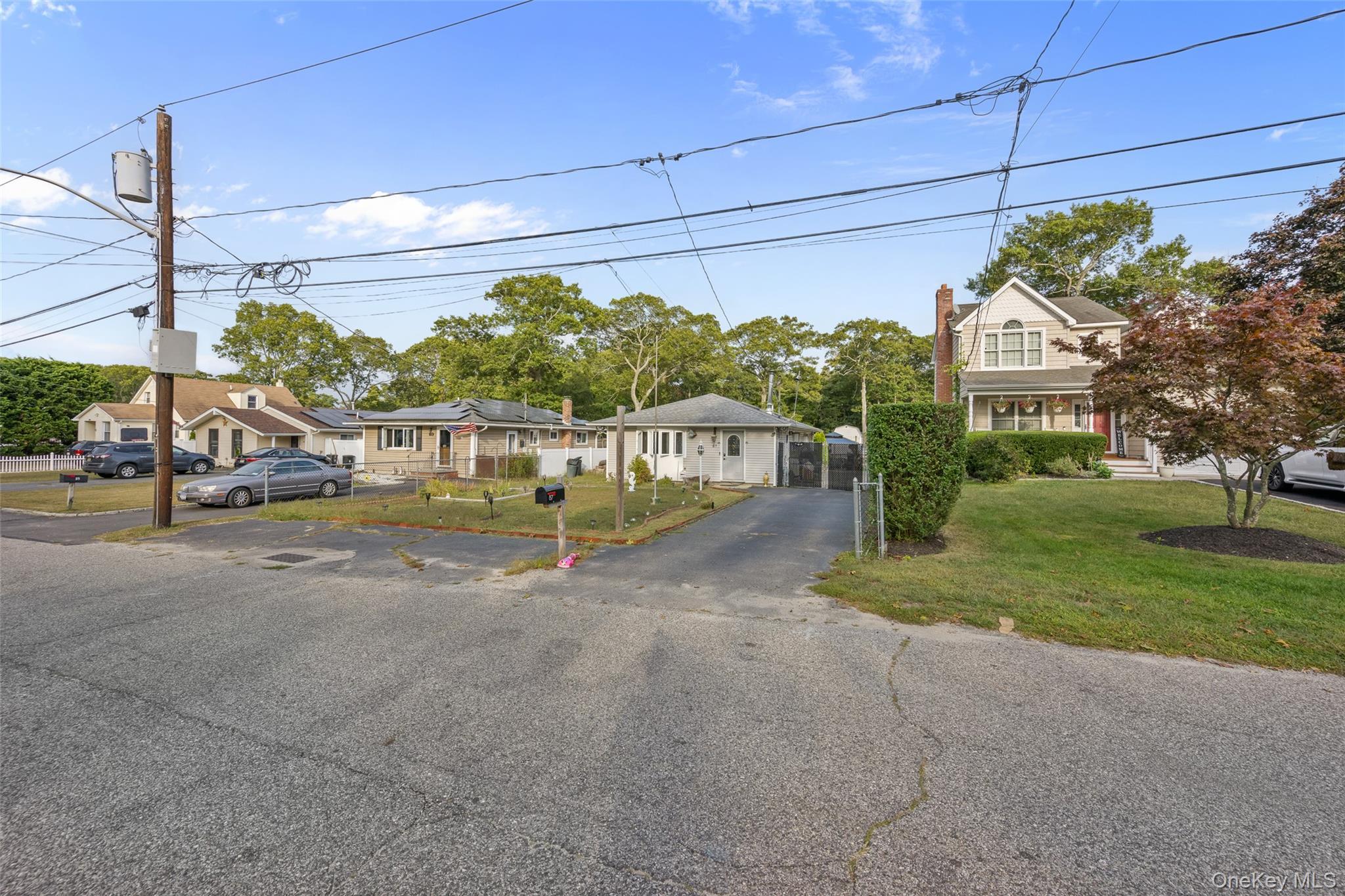 Single Family Biltmore Suffolk County, NY 11951, MLS-914138-3