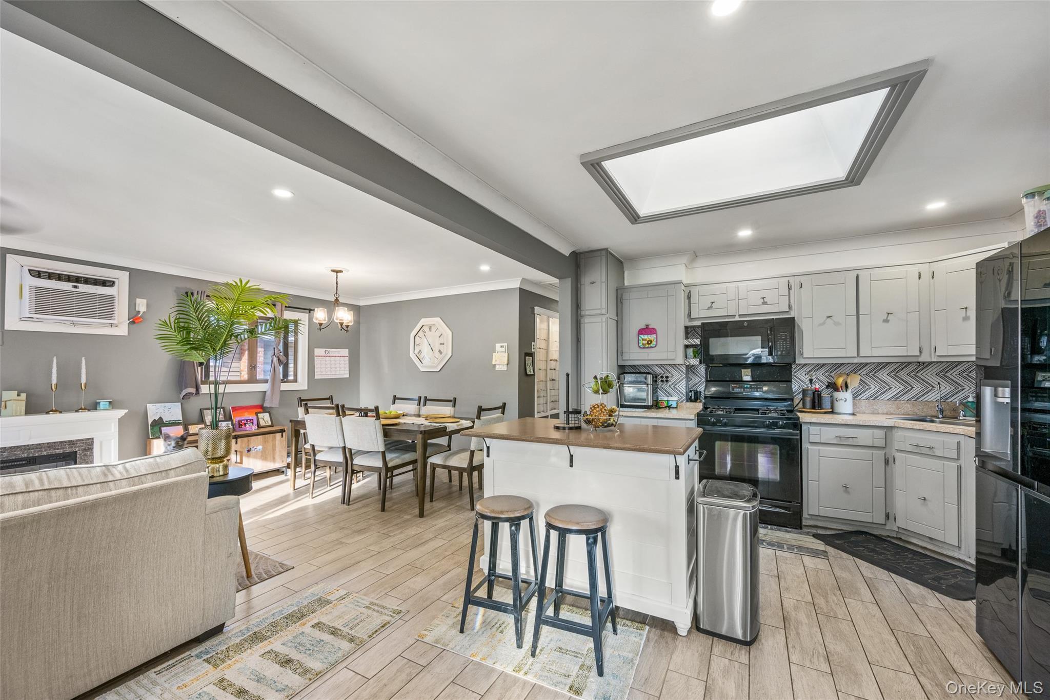 Single Family Biltmore Suffolk County, NY 11951, MLS-914138-4