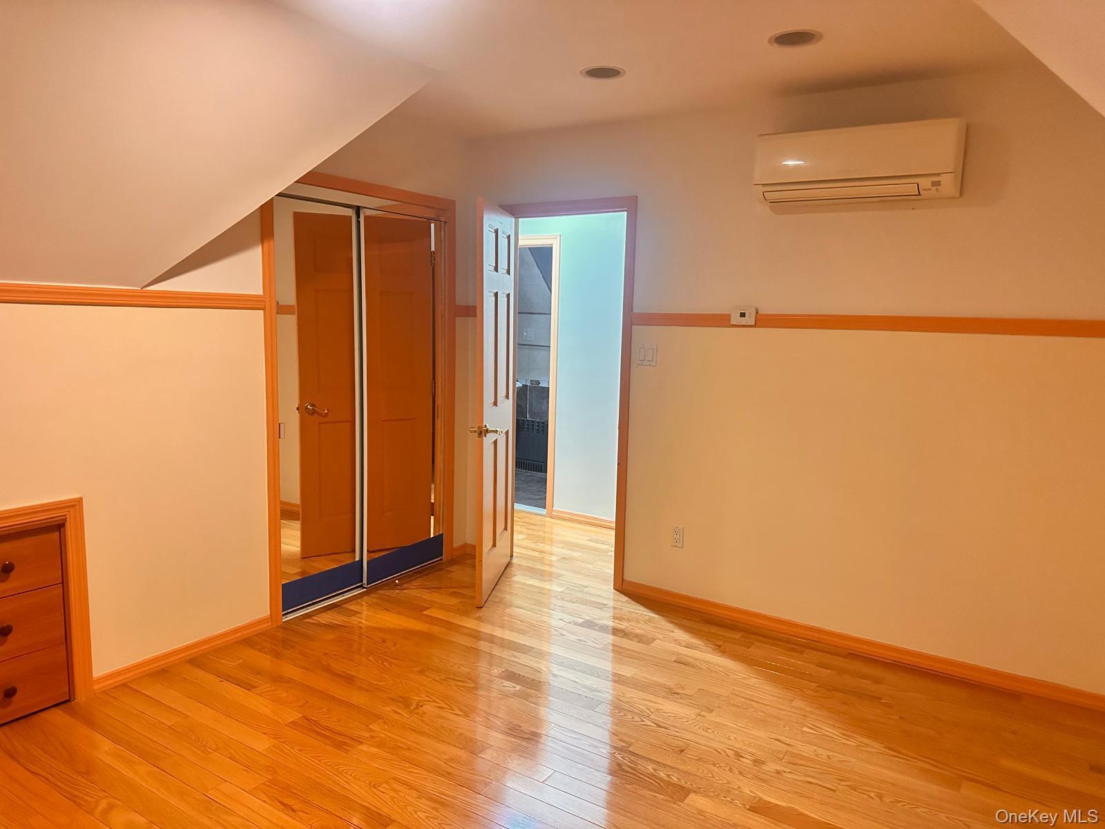 Single Family 168th  Queens, NY 11432, MLS-914162-8