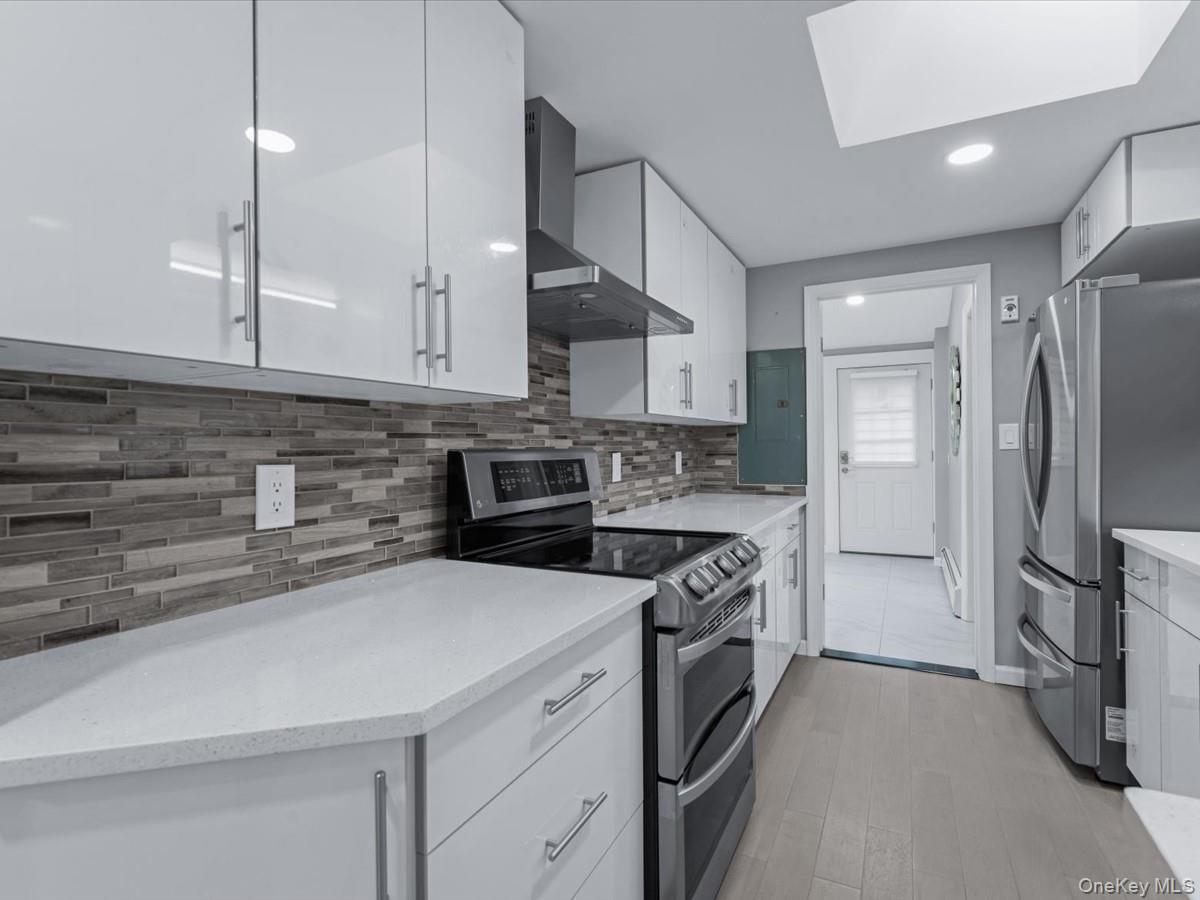 Single Family Ridge Nassau County, NY 11576, MLS-914169-11