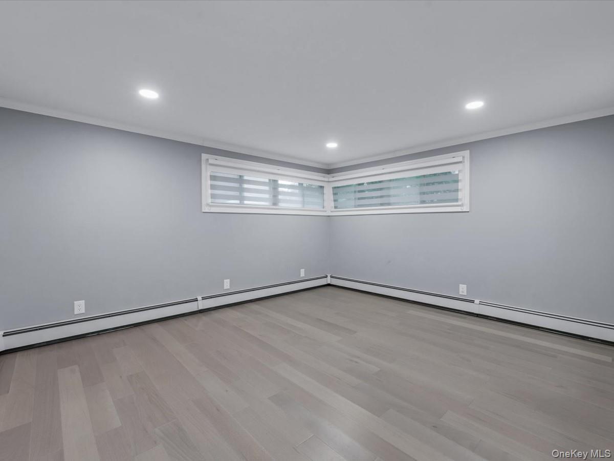 Single Family Ridge Nassau County, NY 11576, MLS-914169-17