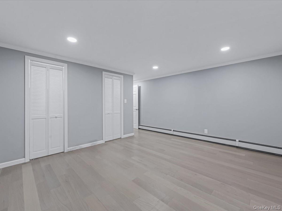 Single Family Ridge Nassau County, NY 11576, MLS-914169-19