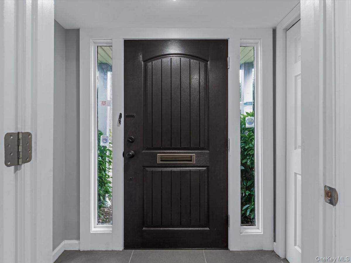 Single Family Ridge Nassau County, NY 11576, MLS-914169-3