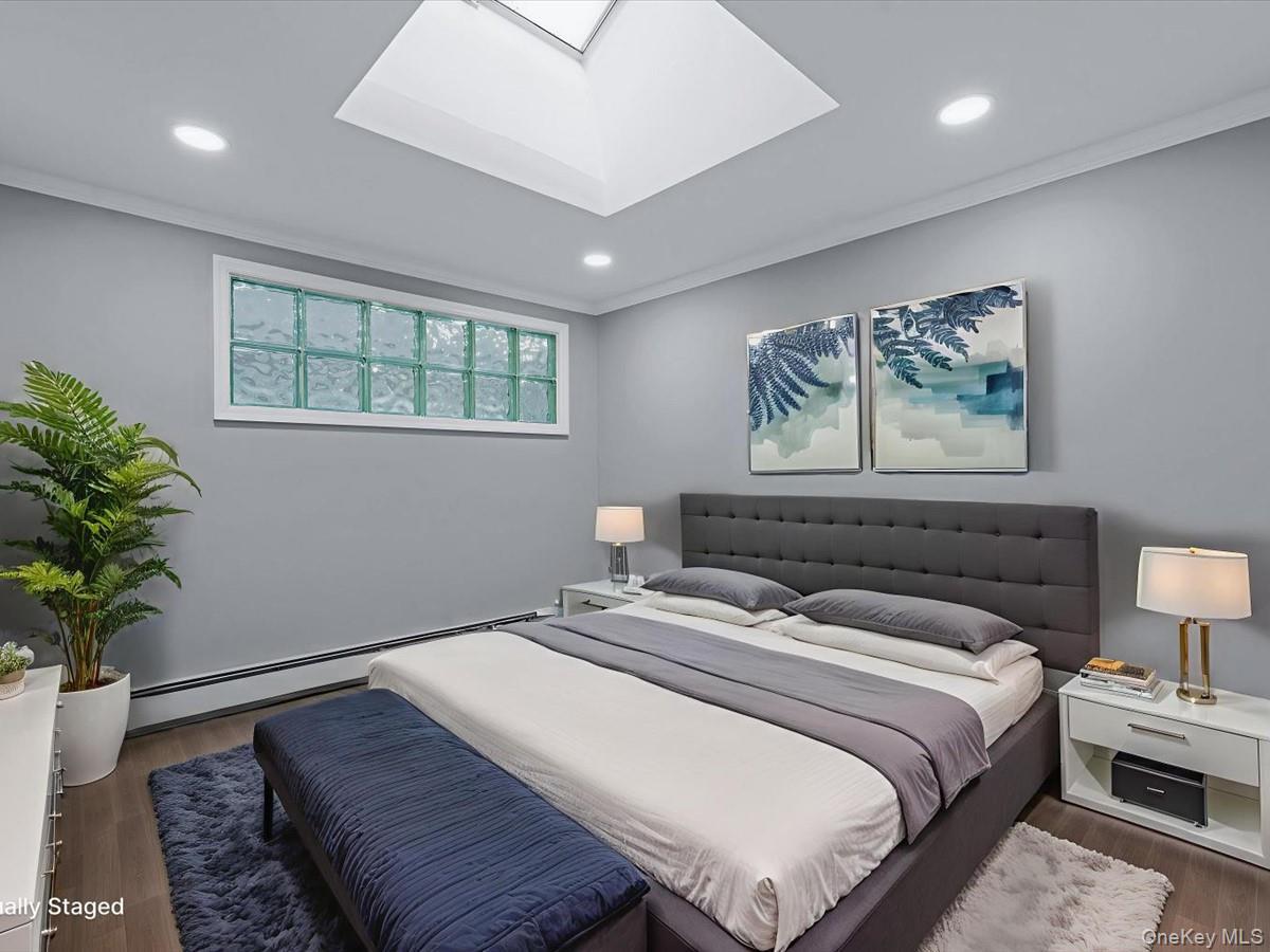 Single Family Ridge Nassau County, NY 11576, MLS-914169-33