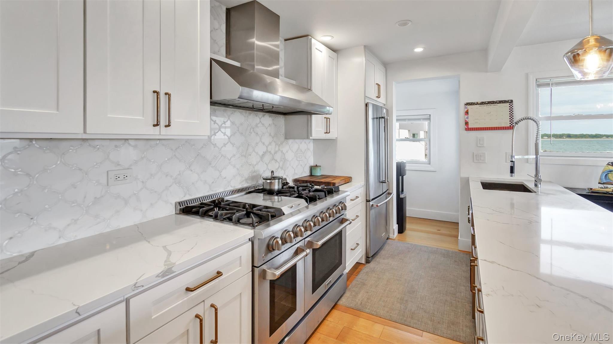 Single Family Main Suffolk County, NY 11939, MLS-914184-10