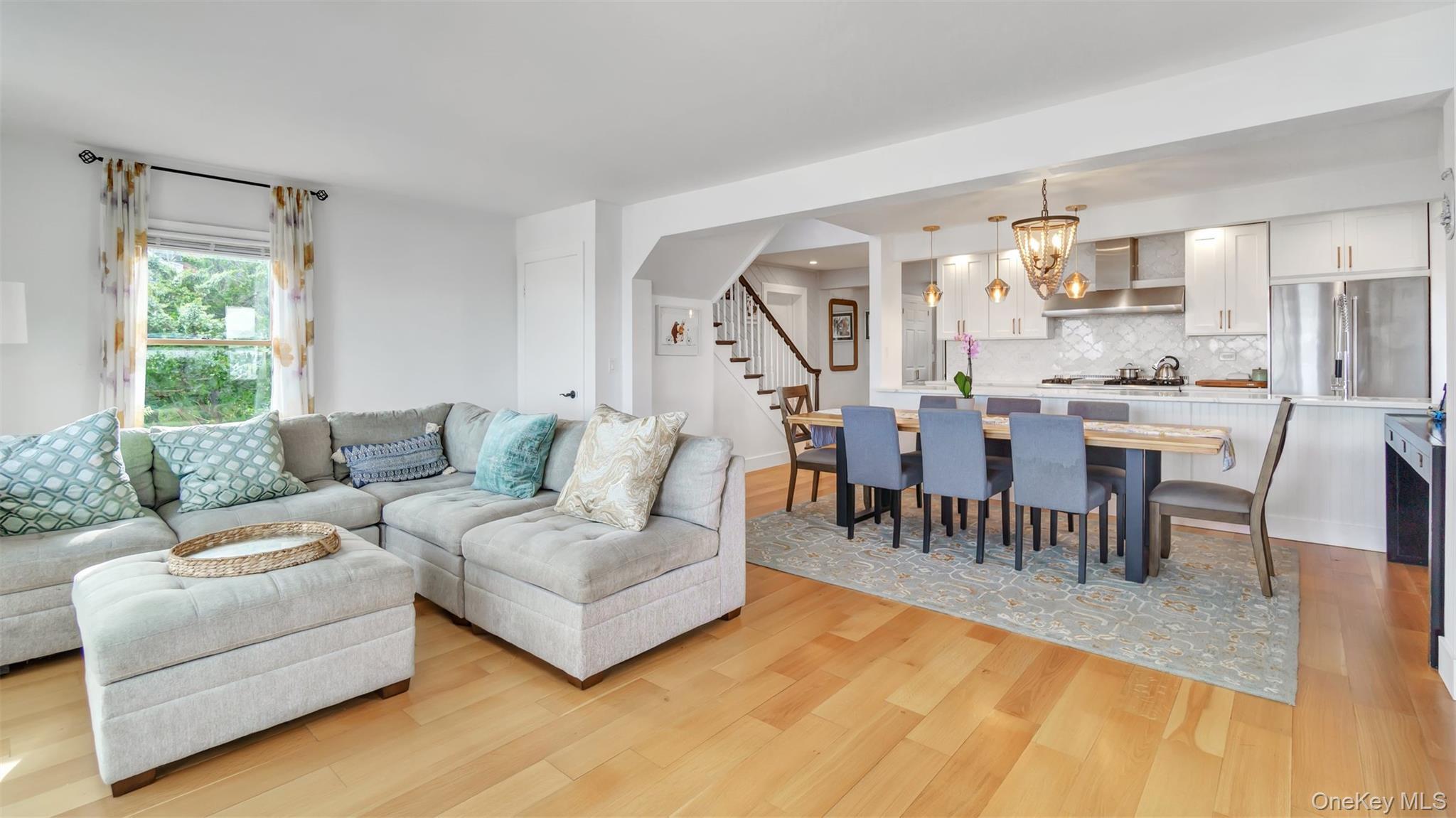 Single Family Main Suffolk County, NY 11939, MLS-914184-12