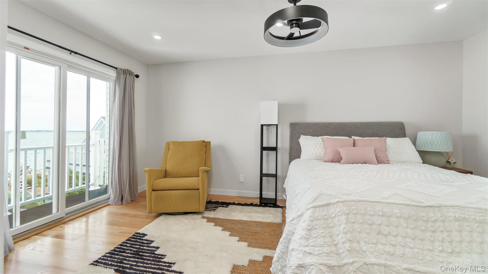 Single Family Main Suffolk County, NY 11939, MLS-914184-23