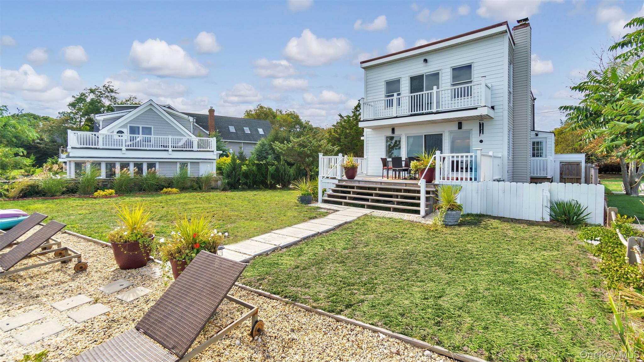 Single Family Main Suffolk County, NY 11939, MLS-914184-34