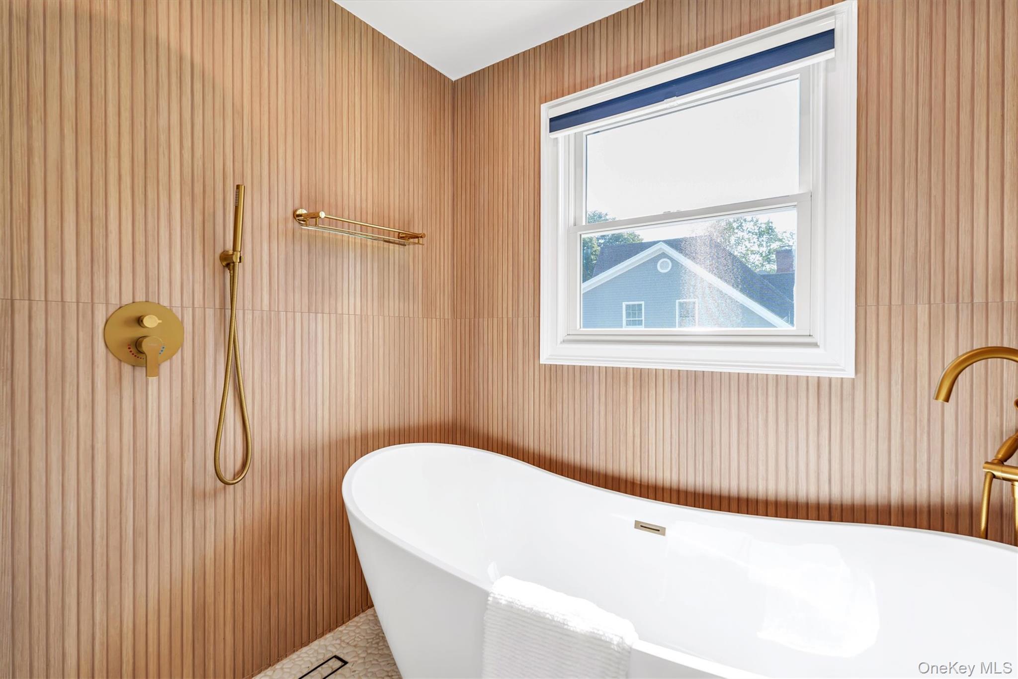 Single Family Culver Suffolk County, NY 11940, MLS-914206-22