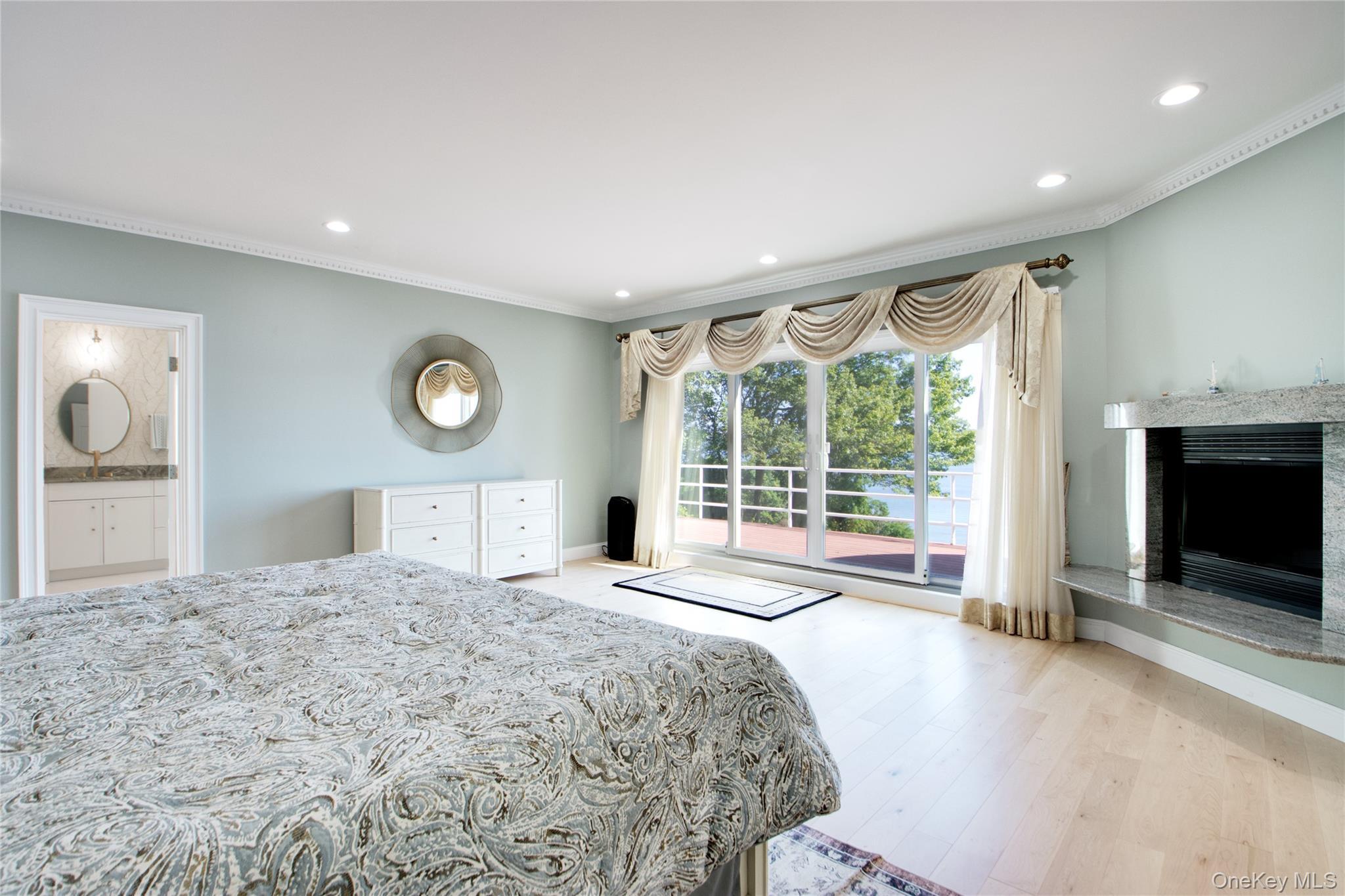 Single Family Tennis Court Nassau County, NY 11771, MLS-914210-16