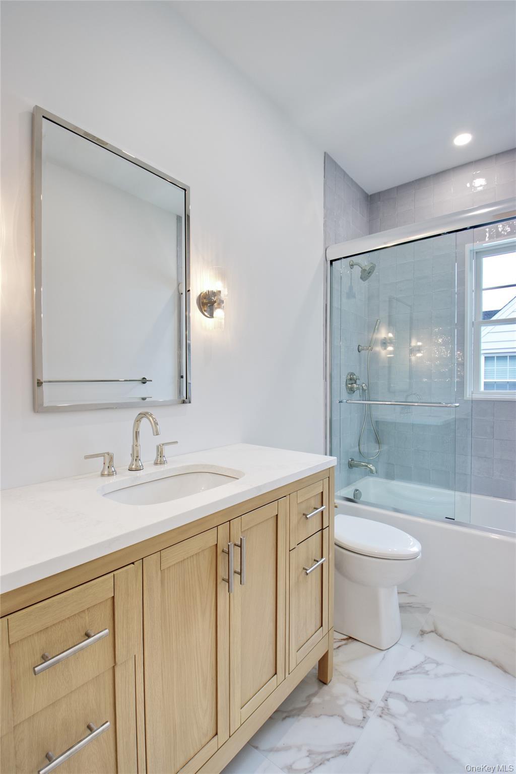 Single Family Brixton Nassau County, NY 11530, MLS-914211-18