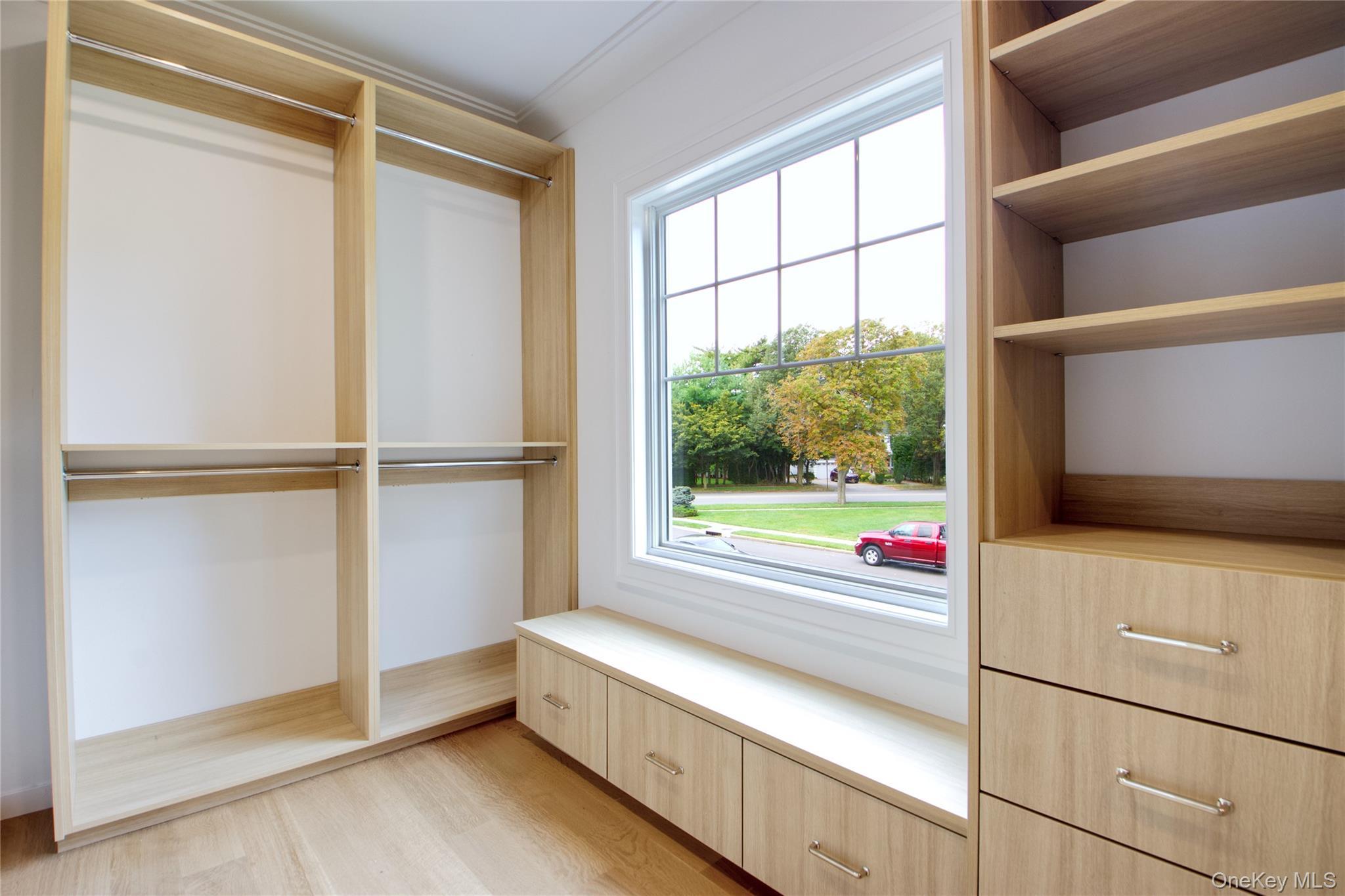 Single Family Brixton Nassau County, NY 11530, MLS-914211-23