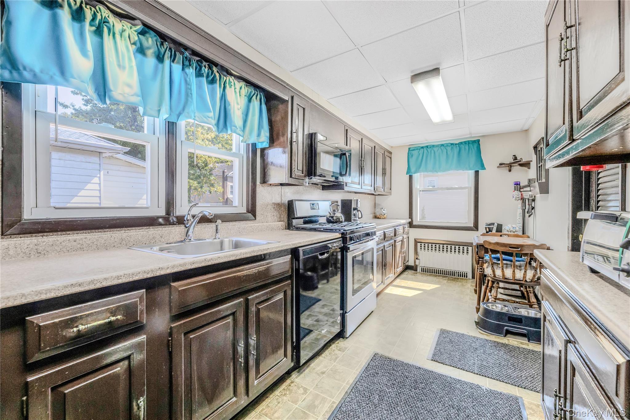 Single Family Tompkins  Westchester County, NY 10710, MLS-914212-12