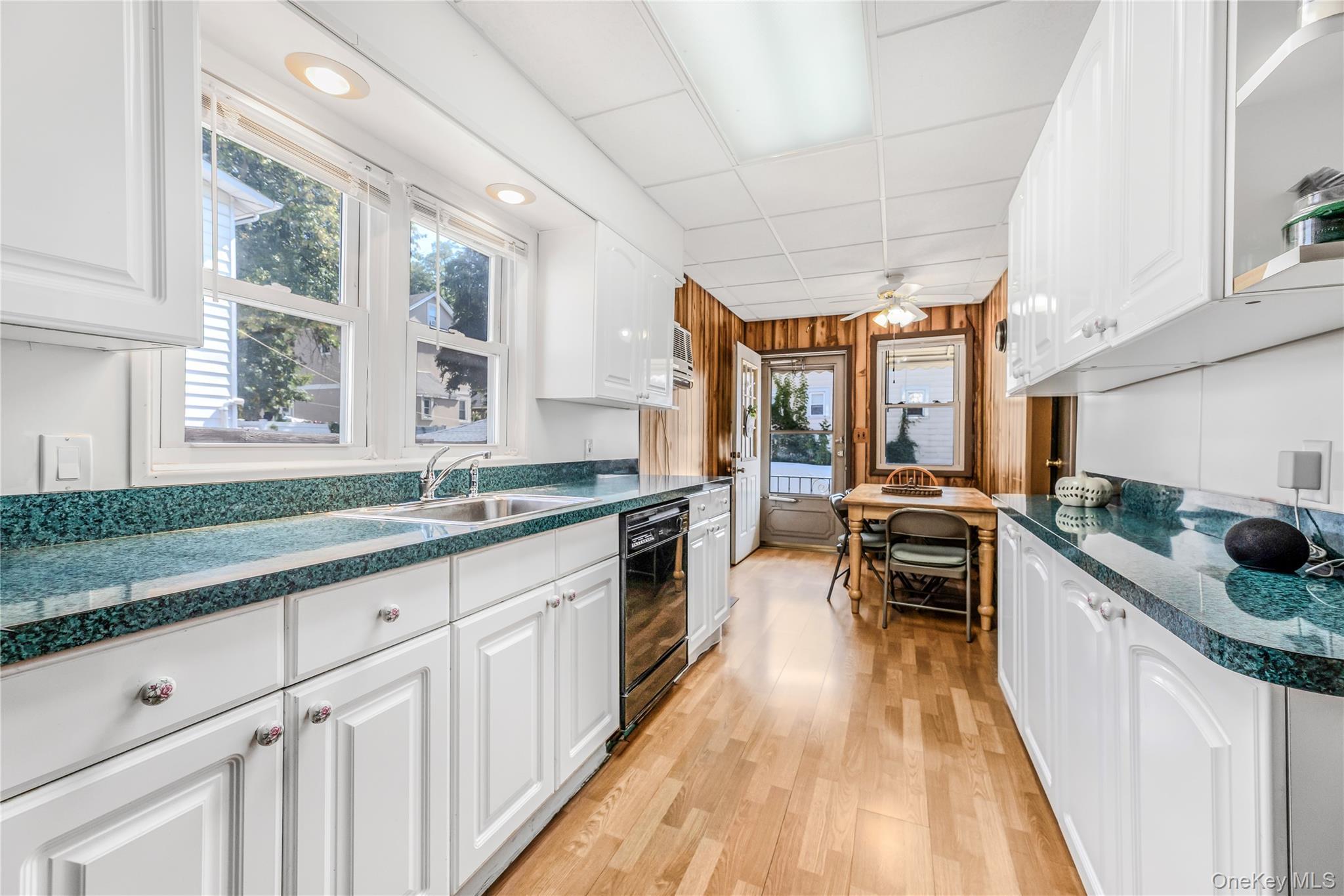 Single Family Tompkins  Westchester County, NY 10710, MLS-914212-2